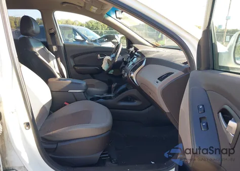 2012 Hyundai Tucson Gls z USA, uszkodzony, nr VIN KM8JUCAC1CU336154